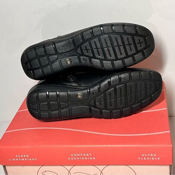 Easy Spirit Aerial Side Leather Zip Ankle Booties - Picture 7 of 7